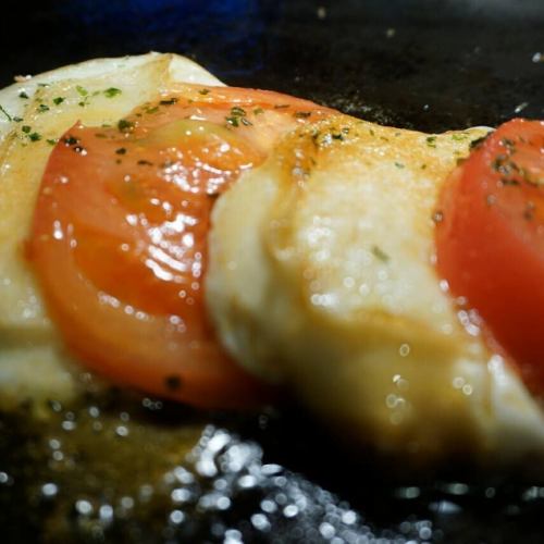 焼きカプレーゼ