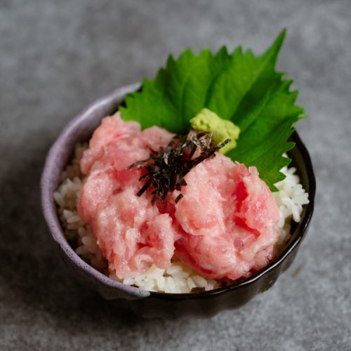 迷你葱油饭（金枪鱼碎和葱花盖饭）