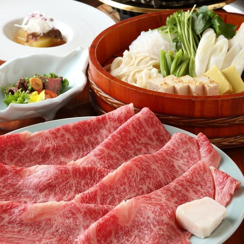 Enjoy the essence of Sugimoto, a meat specialty store founded in 1903.