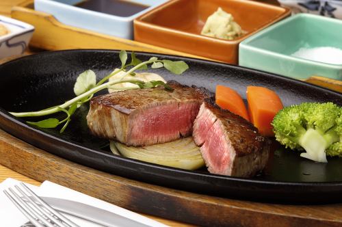 黒毛和牛　お昼のステーキ