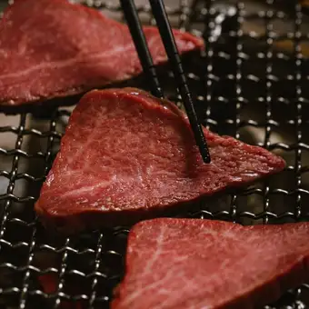 【松阪牛肉炭烤套餐】菲力牛排炭烤套餐：21,000日圓（含稅）