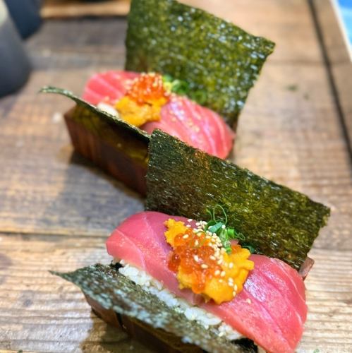 本マグロと雲丹のおつまみ手巻き