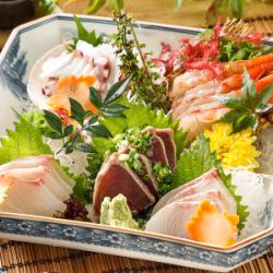 お刺身盛り合わせ「上」（５点）