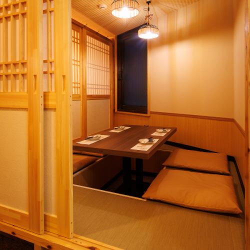 <p>川崎で特別な夜を過ごすなら、当店こだわりの和空間個室でちょっぴり贅沢なお食事をお楽しみください。お連れ様にもご満足いただけること間違いなしです。落ち着いた和の雰囲気で、デートや記念日にもおすすめです。当店スタッフ一同心よりおもてなしをさせていただきます。</p>