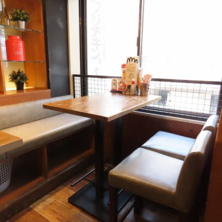 The 2nd floor seats are mainly table seats where you can relax and enjoy your time ♪ Recommended for parties and private reservations! The floor can be reserved for 35 people up to a maximum of 45 people ◎