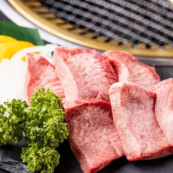 Thick-cut premium beef tongue 90g/6 half-moon slices