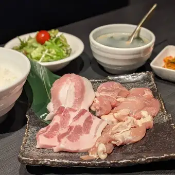 Satisfaction Set (Pork Jowl, Pork Ribs, Chicken Thigh, Chicken Neck)