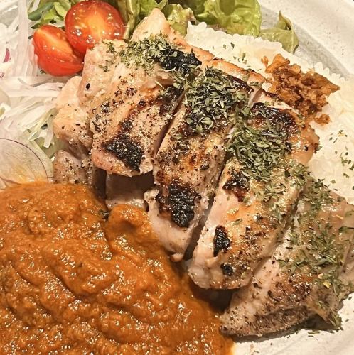 炭焼チキンのスパイスカレー