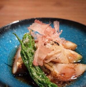 出汁漬けカブ焼き