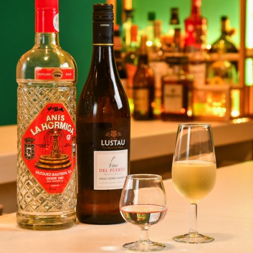 Enjoy delicious Spanish alcoholic drinks!