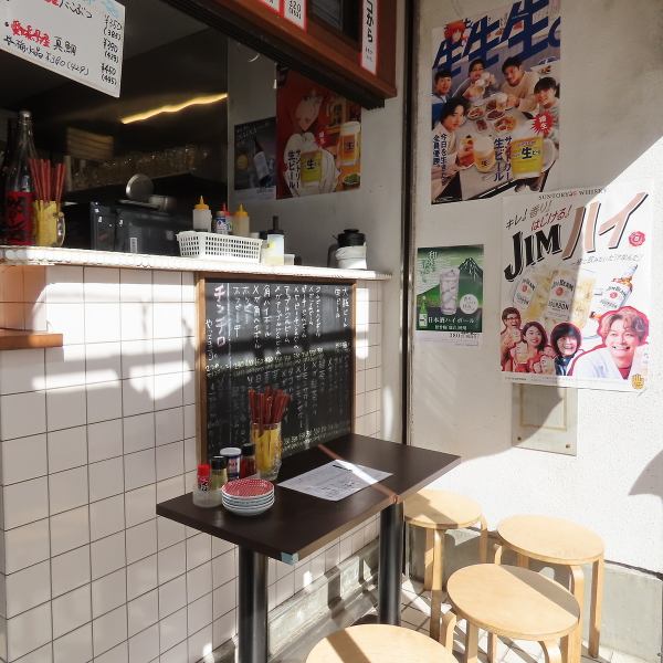 【お一人様やカップルでも◎】カウンター席もご用意しておりますので、お一人様でお仕事帰りにサク飲みしたり、カップルでちょっとしたデートの食事をしたりと様々なシーンでご利用いただけます！
