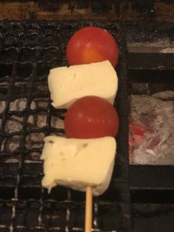 トマトとカマンベール焼き