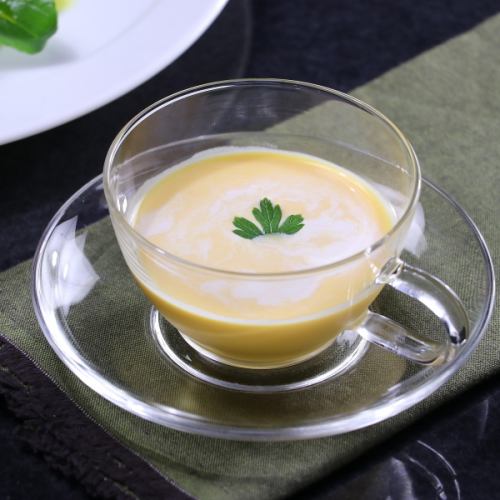 季節の野菜スープ