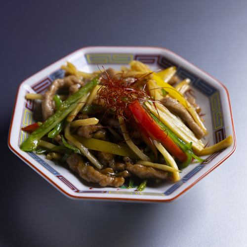 青椒肉絲（チンジャオロース）