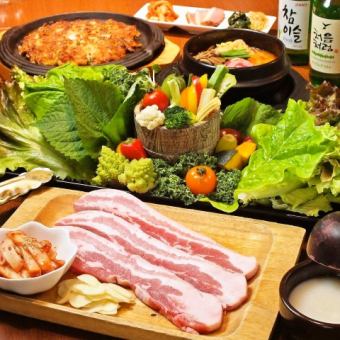 【삼겹살 뷔페 코스(2H)】요리 7품 ◆2,500엔(부가세 포함)