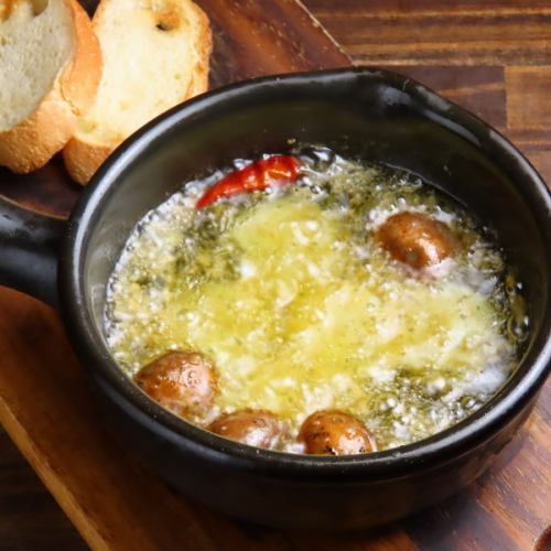 卡門貝起司 Ajillo