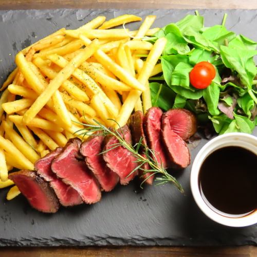 美味的烤牛肉、農場新鮮牡蠣和四種口味披薩！