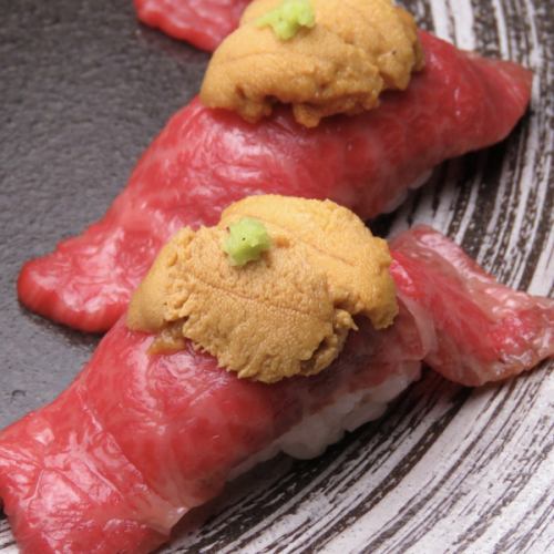 5 Kinds of Meat Sushi [Beef x Horse x Sea Urchin x Salmon Roe]