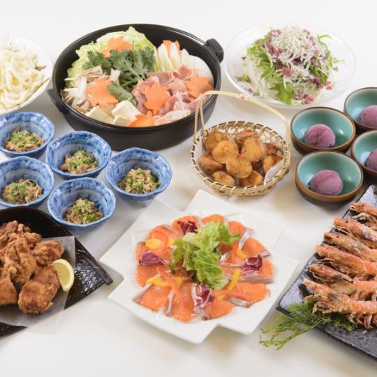 【午餐宴會】共9道菜品，僅限午餐，內臟火鍋、腐竹、生魚片2,500日元
