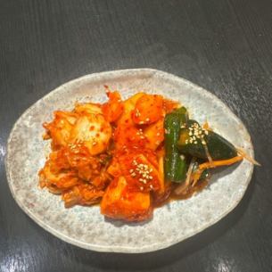 キムチ盛り合わせ
