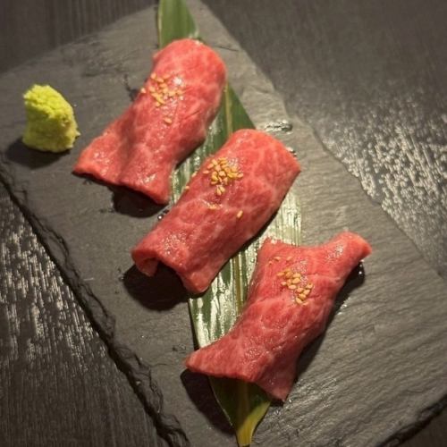 厳選炙りにぎり寿司 (3貫)