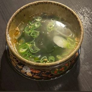 わかめスープ