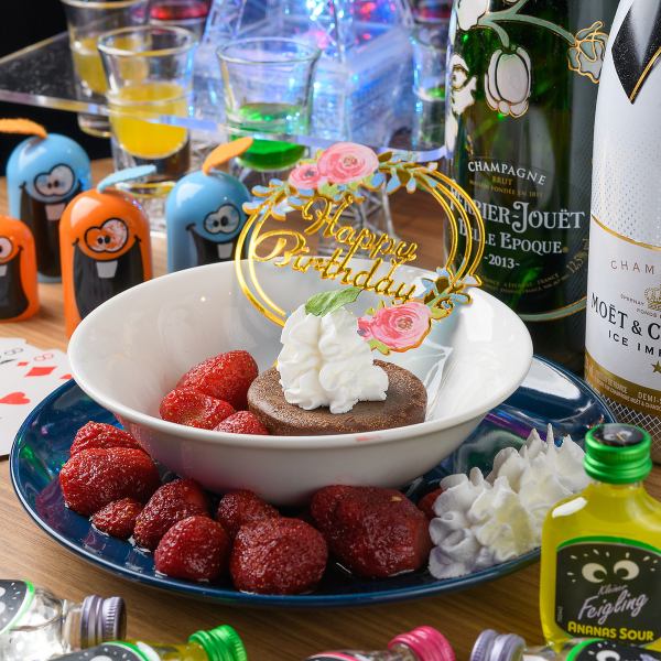 飲み放題のシステムはシンプル♪ドリンク全150種飲み放題1時間1,500円(税込)！以降1時間延長1,000円(税込)
