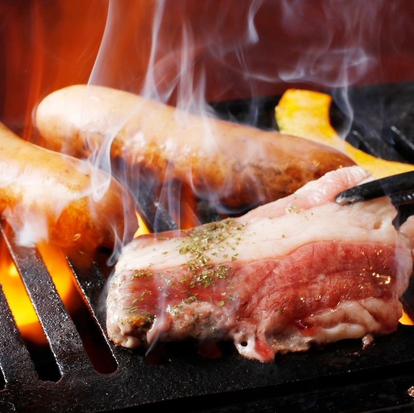 개인실 완비×한국 국산 와규와 토종닭의 BBQ와 고기 롤 꼬치의 맛있는 선술집