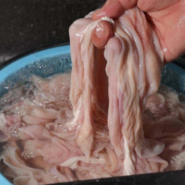 フジ山へ来たらまずはコレ!!特製辛赤味噌を使用した鮮度抜群とんちゃんは必食の価値あり♪