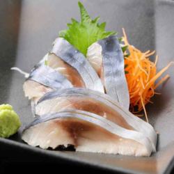 Marinated mackerel sashimi