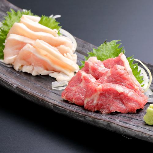 Assortment of 2 types of Chiran chicken, Toriwasa and horse sashimi