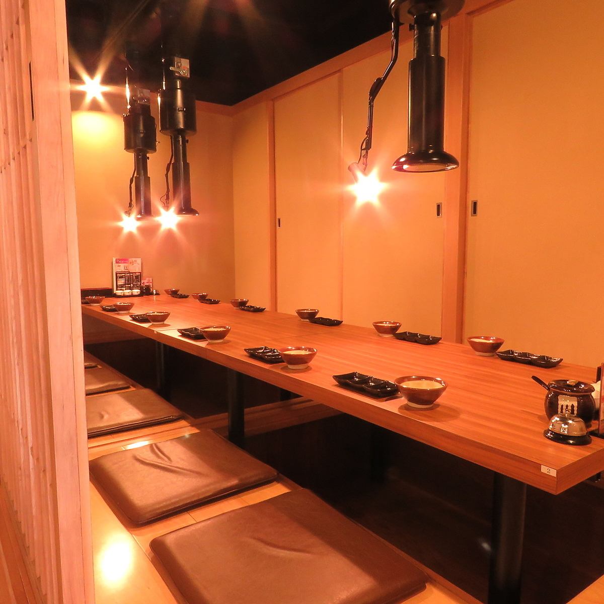 There is also a semi-private room that can accommodate 20 people ♪ Please contact us first