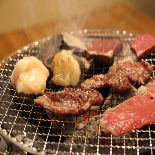Yakiniku grilled over charcoal is exquisite!