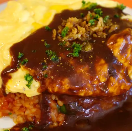 ふわとろ玉子のオムライスランチ(ドリンク、スープ、サラダ、デリ付き)