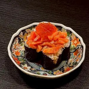 鮭魚和鮭魚籽卷
