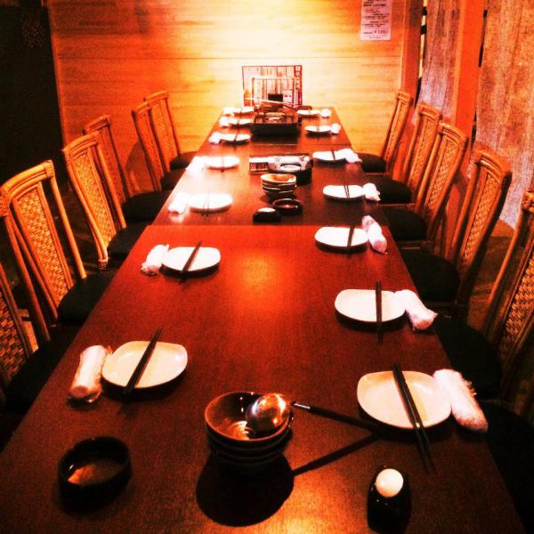 ● [Secret villa private room ~ casual modern ~]: ● Up to 6 ~ 12 people.Japanese modern private room space seen from "Italian"