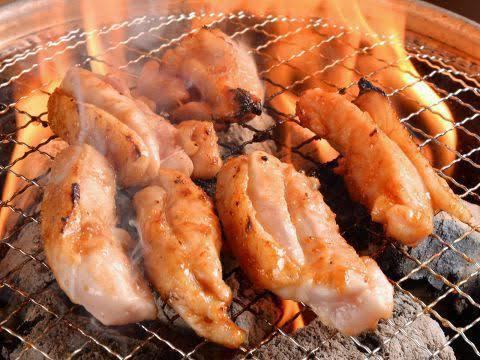 Charcoal-grilled authentic chicken dishes!