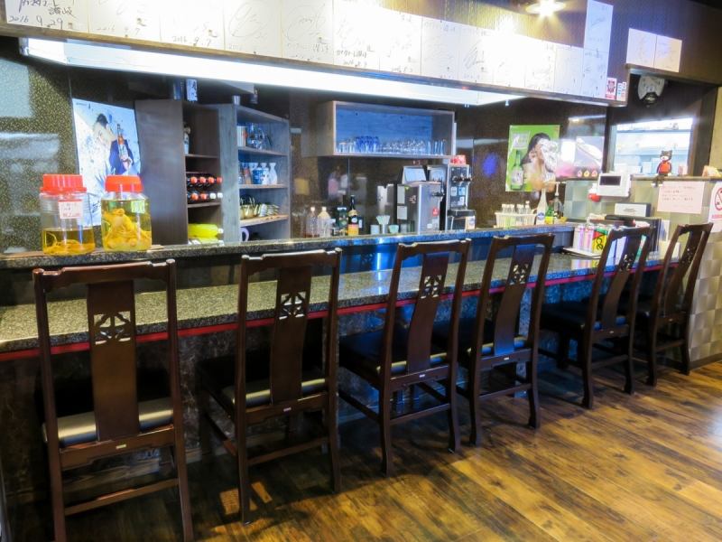 Even one person ♪ enjoy authentic Korean cuisine while talking with a friendly clerk ♪
