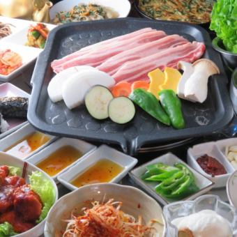 [Samgyeopsal course] 8 dishes for 3,698 yen (+1,700 yen all-you-can-drink (90 minutes))