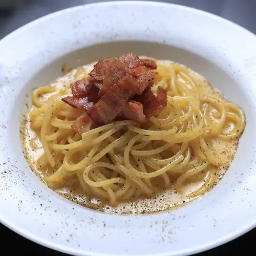本場イタリアのカルボナーラ