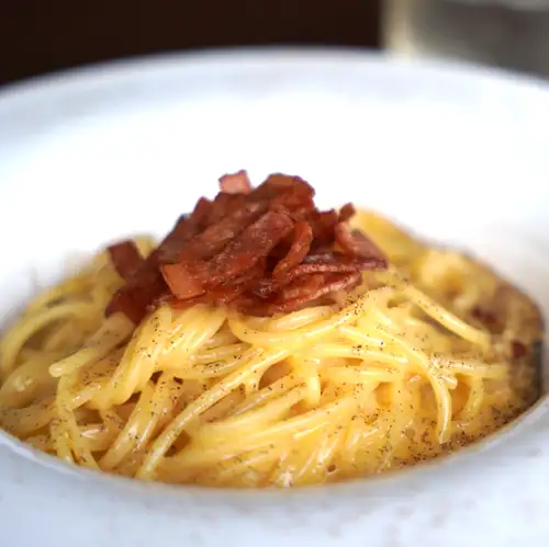 インスタで話題に♪本場イタリアのカルボナーラ