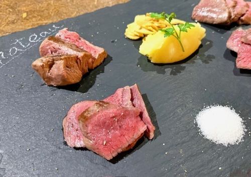 [Reservation required] Comparison plate of 4 types of recommended Japanese beef based on aged fillet