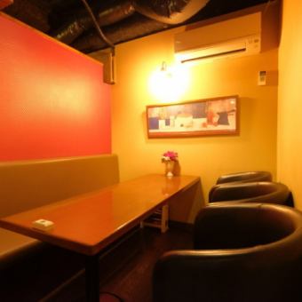 Private room for 2 to 5 people.* Private rooms can only be used if the total food and drink price is 20,000 yen or more, or if you have small children.Others need consultation.Private rooms are very popular, so make a reservation early.