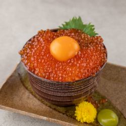 こぼれいくら丼