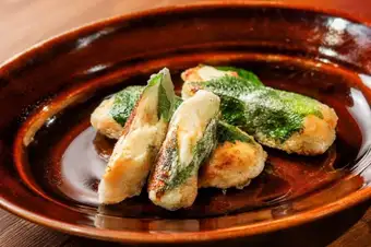 タラモサラタとチーズのライスペーパー包み焼き 2本～