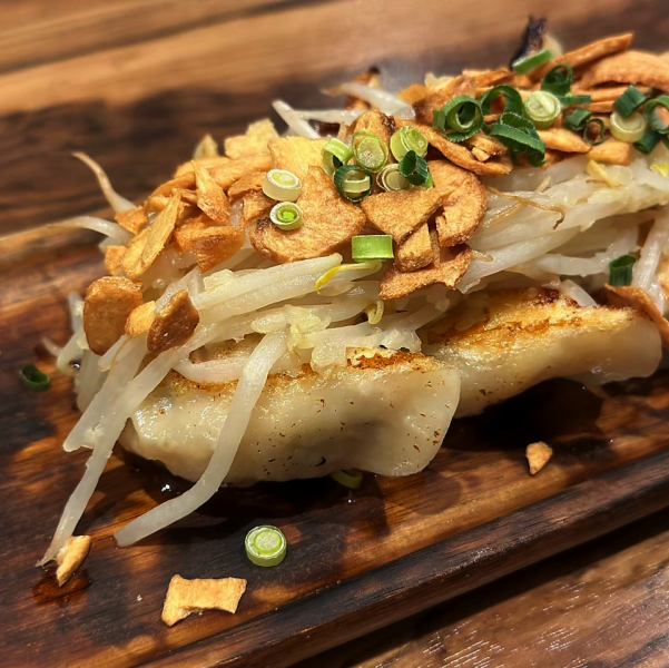 パワーみなぎる☆『がっつりにんくの焼き餃子』