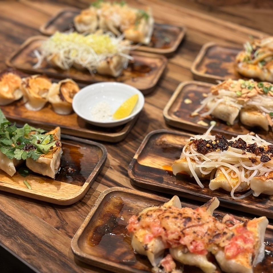  宇都宮の特製餃子など3時間飲み放題付きコースあり！
