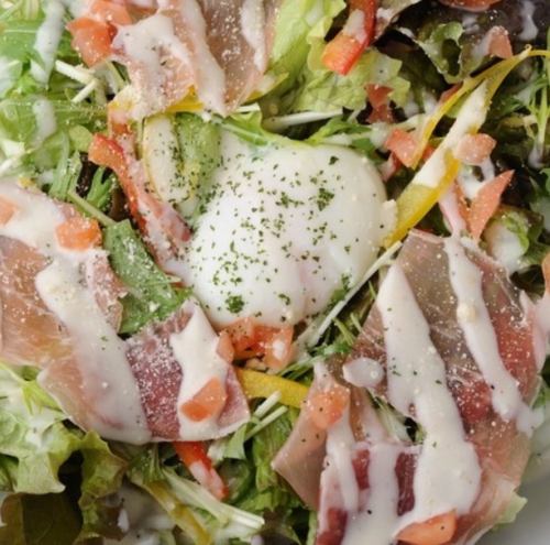 Homemade dressing "Caesar salad with uncured ham and soft-boiled egg"