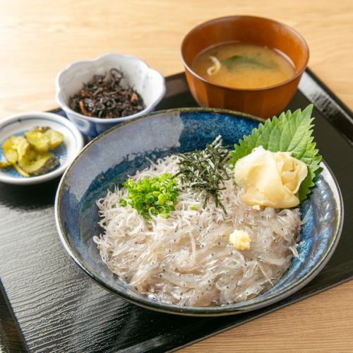 [When it comes to Enoshima lunch, go to our restaurant!] Set meals available for dinner from 968 yen♪