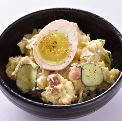 “Shimokawa Roku0 Kosei Egg” and whole potato salad from Hokkaido